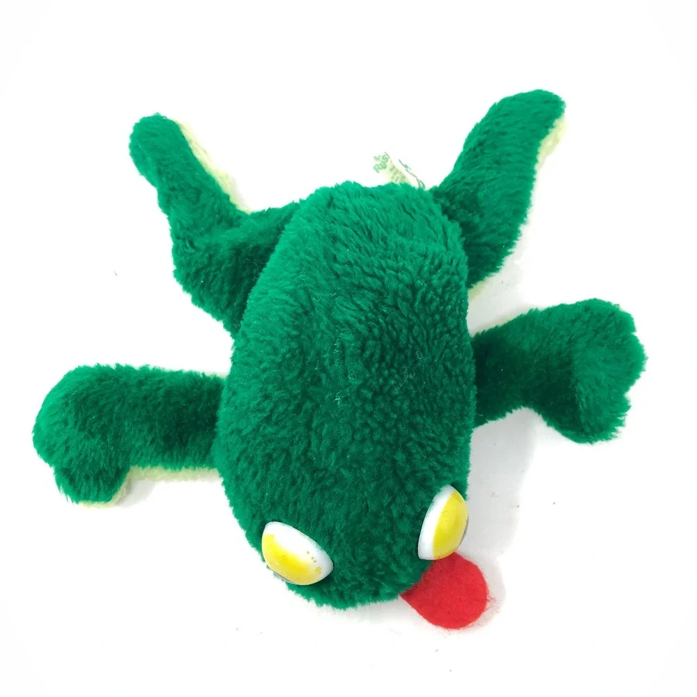Vintage Russ Fleegle Frog Plush Green‎ Nut Shell Stuffed Animal 149